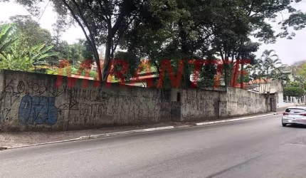 Terreno de 1500m² em Horto Florestal