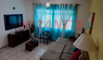 Sobrado de 140m² com 3 quartos em Santa Terezinha