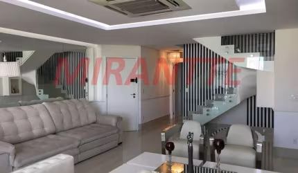Apartamento de 246m² com 4 quartos em Santa Terezinha