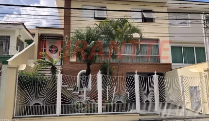 Sobrado de 288m² com 4 quartos em Jardim França