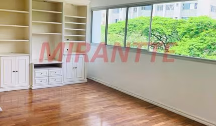 Apartamento de 1.1m² com 3 quartos em Santana