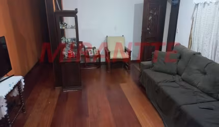 Sobrado de 200m² com 4 quartos em Santana