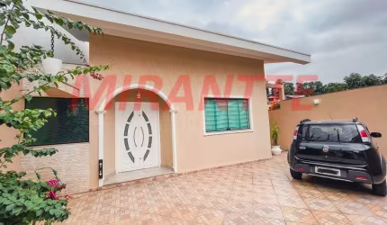 Sobrado de 260m² com 4 quartos em Vila Mazzei
