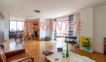Apartamento de 2.38m² com 3 quartos em Santana