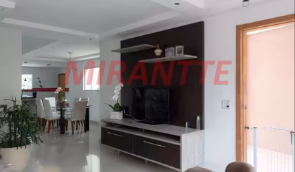 Sobrado de 320m² com 4 quartos em Sacoma