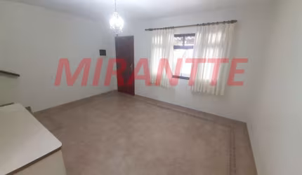 Sobrado de 200m² com 3 quartos em Vila Aurora