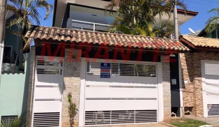 Sobrado de 170m² com 2 quartos em Serra Da Cantareira