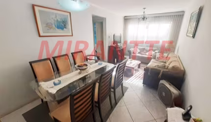 Apartamento de 72m² com 2 quartos em Água Fria