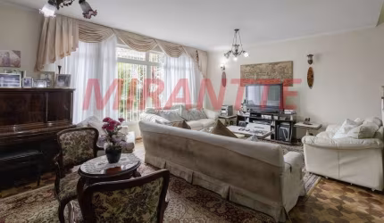 Sobrado de 276m² com 3 quartos em Jardim Virginia Bianca