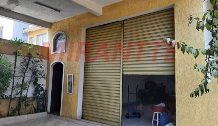 Sobrado de 360m² com 3 quartos em Parque Peruche