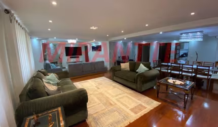 Sobrado de 436m² com 4 quartos em Tucuruvi