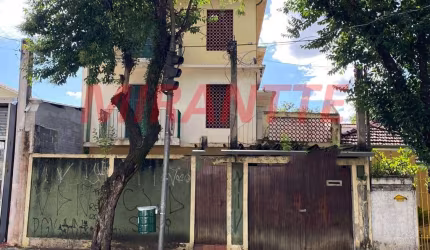 Sobrado de 579m² com 8 quartos em Santana