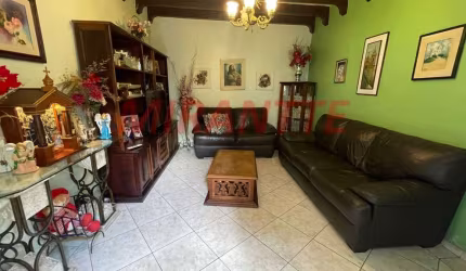 Casa terrea de 200m² com 4 quartos em Vila Ester