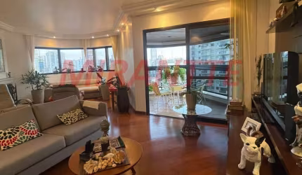 Apartamento de 210m² com 4 quartos em Santana
