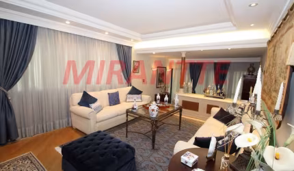 Apartamento de 246m² com 4 quartos em Água Fria