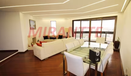 Apartamento de 202m² com 5 quartos em Santana