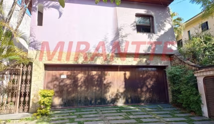 Sobrado de 370m² com 6 quartos em Jardim França