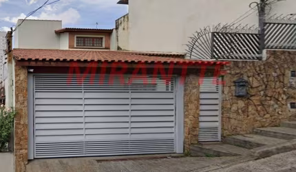 Sobrado de 250m² com 3 quartos em Santana