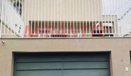 Sobrado de 145m² com 3 quartos em Jardim Bibi