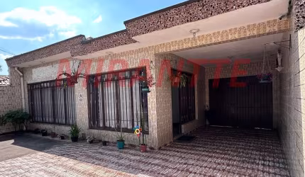 Casa terrea de 200m² com 4 quartos em Água Fria