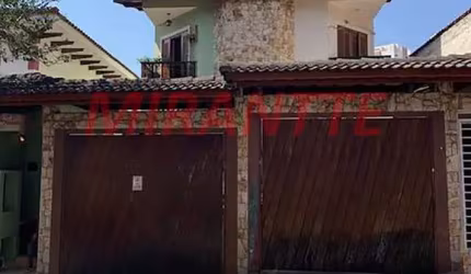 Sobrado de 201m² com 3 quartos em Santana