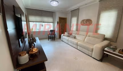 Sobrado de 163m² com 3 quartos em Santana