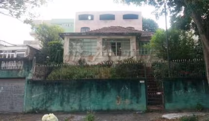 Casa terrea de 322m² em Vila Palmeiras