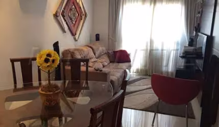 Apartamento de 60m² com 2 quartos em Vila Aurora