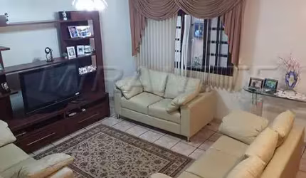 Sobrado de 170m² em Vila Mazzei