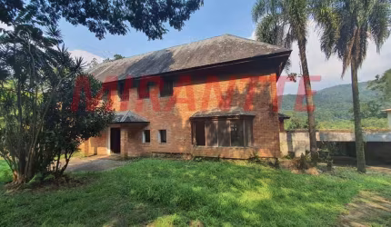 Sobrado de 1533m² com 10 quartos em Serra Da Cantareira
