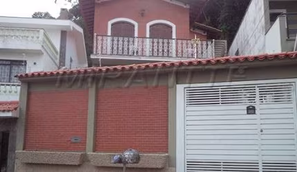 Sobrado de 304m² com 3 quartos em Tremembe
