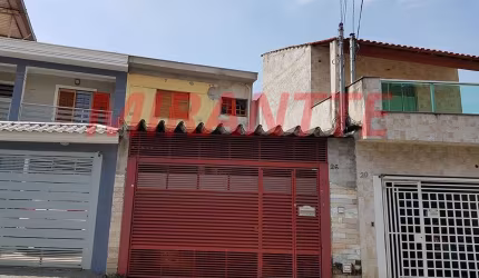 Sobrado de 168m² com 3 quartos em Água Fria