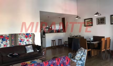 Sobrado de 236m² com 2 quartos em Vila Irmaos Arnoni