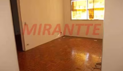 Apartamento de 60m² com 2 quartos em Santana