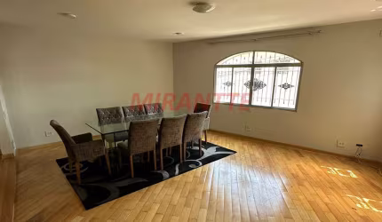 Sobrado de 213.98m² com 3 quartos em Mandaqui