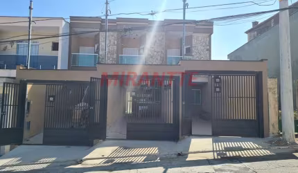 Sobrado de 130m² com 2 quartos em Cidade Patriarca