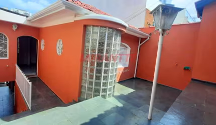 Sobrado de 220m² com 3 quartos em Vila Mazzei