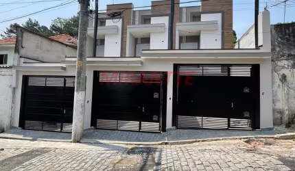 Sobrado de 110m² com 3 quartos em Água Fria