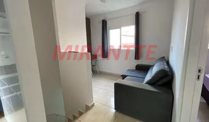 Cond. fechado de 45m² com 2 quartos em AVIA