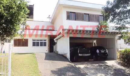 Sobrado de 670m² com 6 quartos em Jardim União