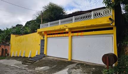 Sobrado de 400m² com 3 quartos em Serra Da Cantareira