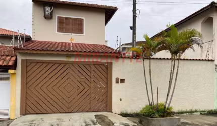 Sobrado de 110m² com 3 quartos em Jardim Corumbá