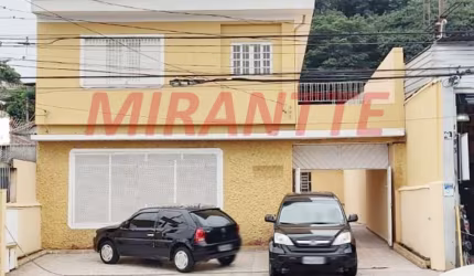 Comercial de 210m² em Limão