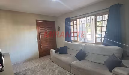 Sobrado de 140m² com 2 quartos em Pedra Branca