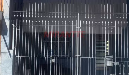 Sobrado de 120m² com 3 quartos em Água Fria