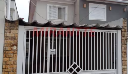 Sobrado de 180m² com 2 quartos em Santa Terezinha