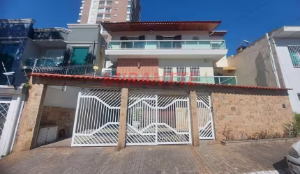 Sobrado de 250m² com 4 quartos em Mandaqui
