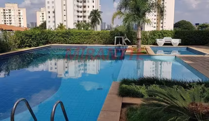 Apartamento de 53m² com 2 quartos em Limão