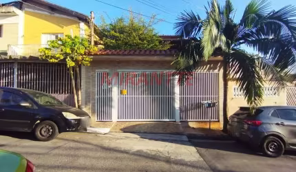 Sobrado de 253m² com 4 quartos em Vila Augusta