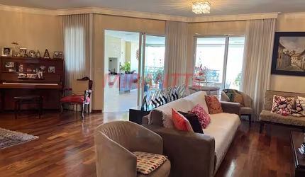 Apartamento de 2.64m² com 4 quartos em Santana